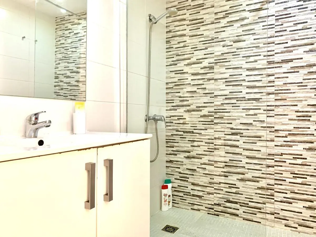 Two Bedroom Apartment In Los Cristianos Colina II