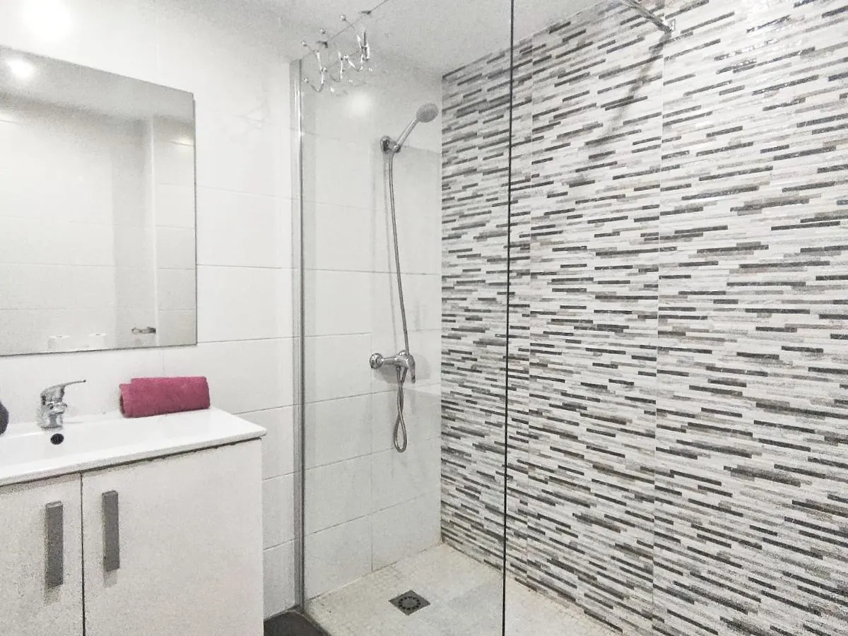 Two Bedroom Apartment In Los Cristianos Colina II