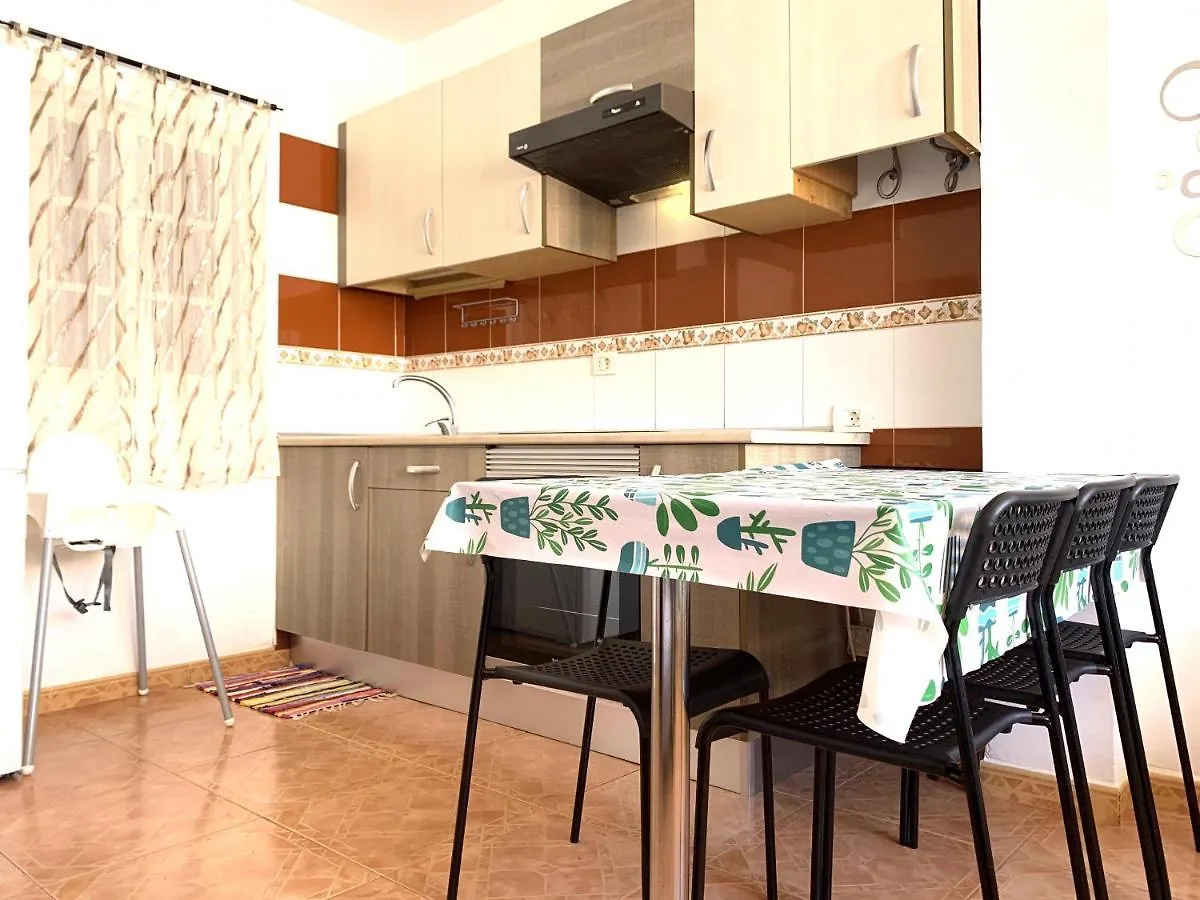 Two Bedroom Apartment In Los Cristianos Colina II Spain